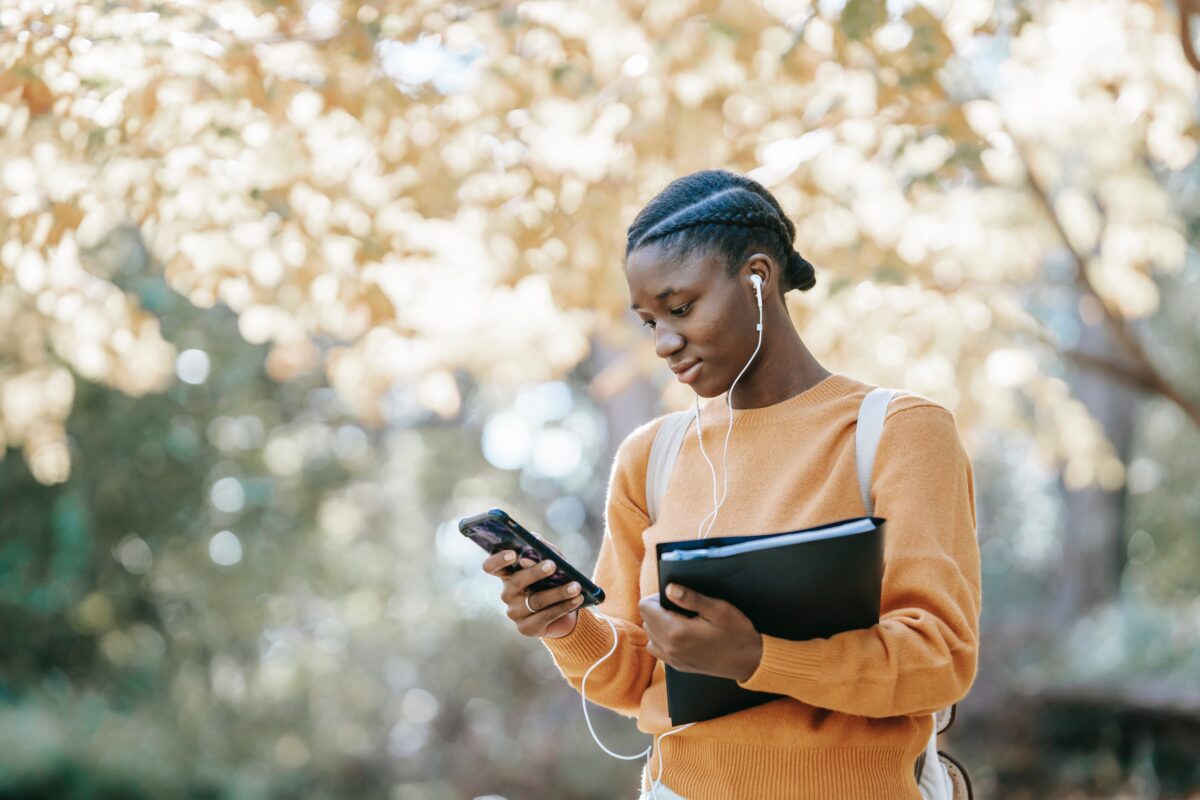 Free College Programs in New Mexico and Arizona Can Help More Students Receive an Economic Return from Higher Education