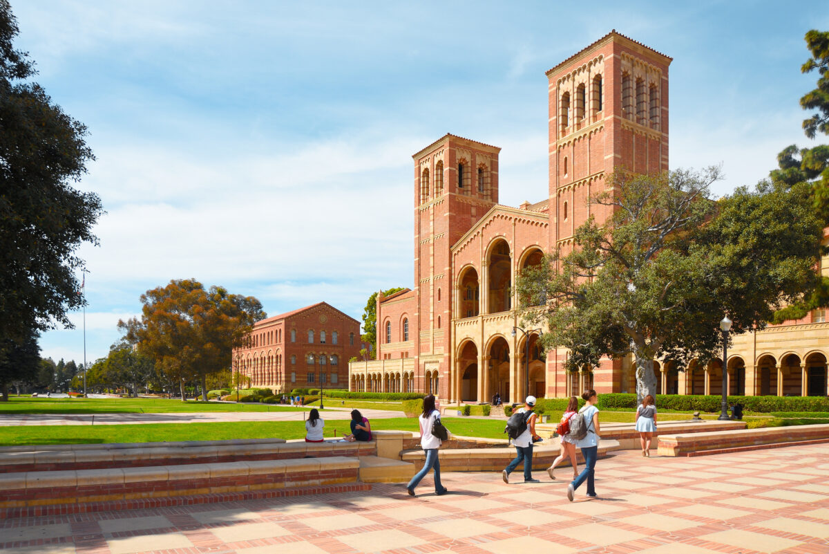 A Snapshot of Postsecondary Access and Opportunity in California