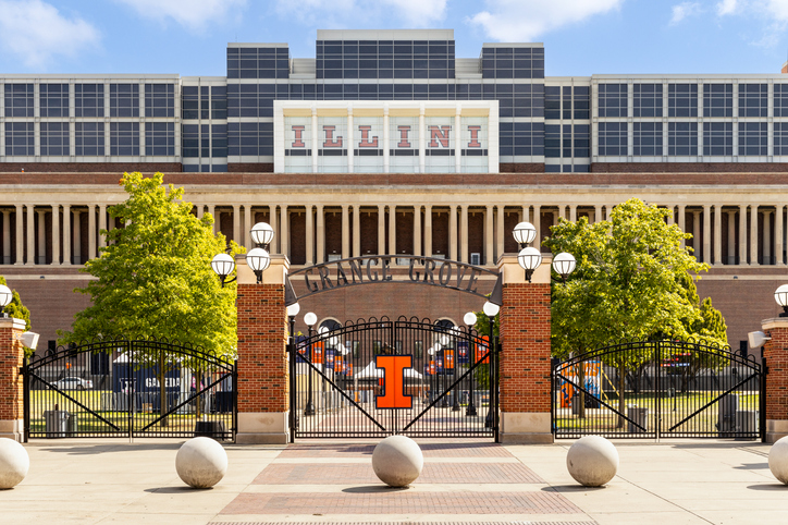 How to Strengthen the Economic Value of Four-Year Degrees in Illinois